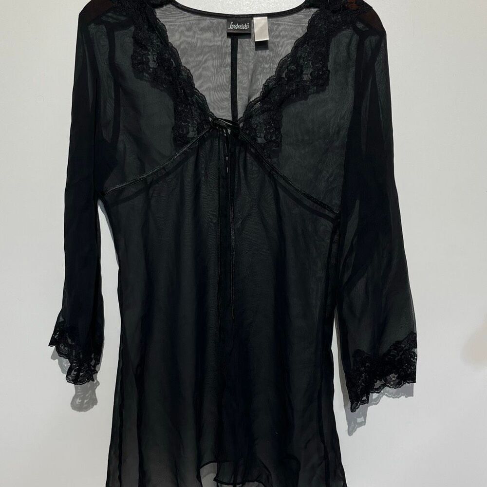 Frederick's of Hollywood Women's Black Sheer Lace Long Sleeve Nightgown Small